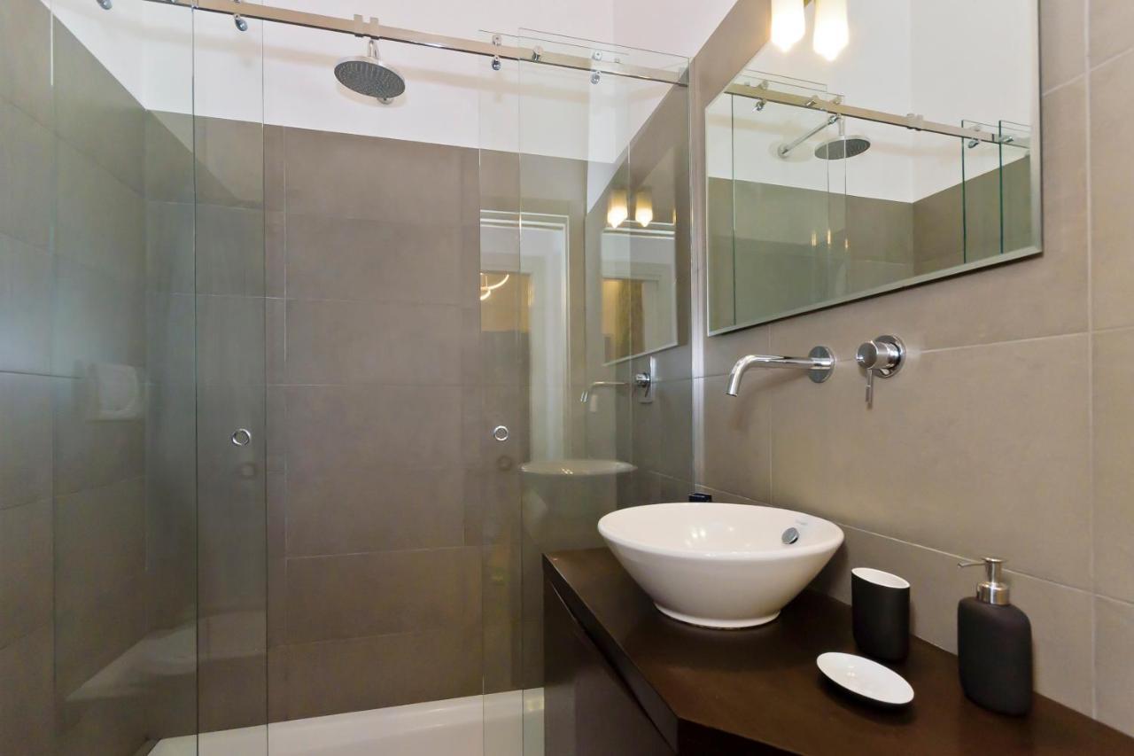 Boutique Apartment Cairoli 30 Турин Экстерьер фото